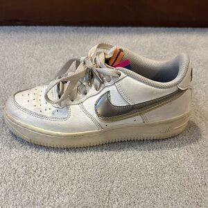 Nike Kids White and Silver Sneakers